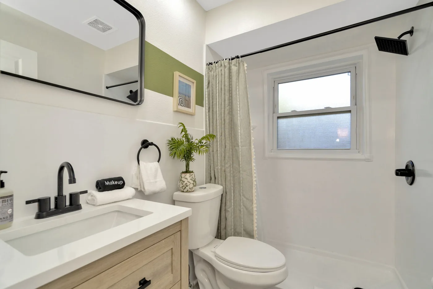 Green bathroom