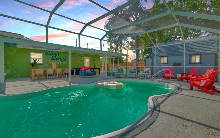 The Breezy Pineapple pool and outdoor lounge